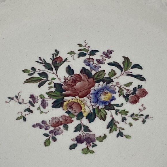 Antique Wedgwood Conway Patrician Dinner Plates set of (4) Embossed Relief 9.25 - Picture 7 of 15